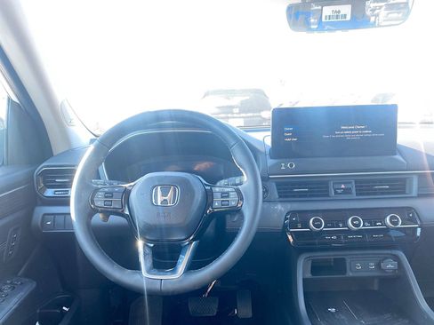 New 2026 Honda Pilot Touring image 3