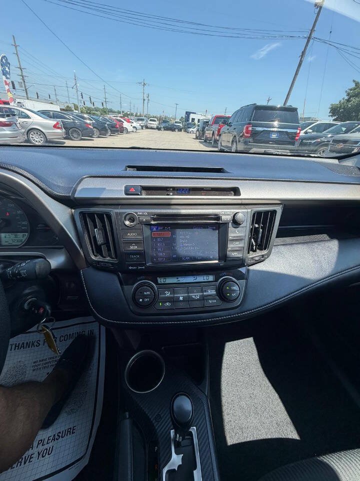 Used 2013 Toyota RAV4 XLE AWD/4WD image 55