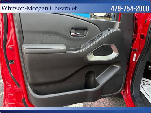 Used 2022 Nissan Frontier SV AWD/4WD image 9