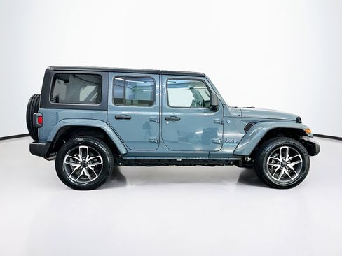 Used 2024 Jeep Wrangler Sport S w/ Convenience Group image 10