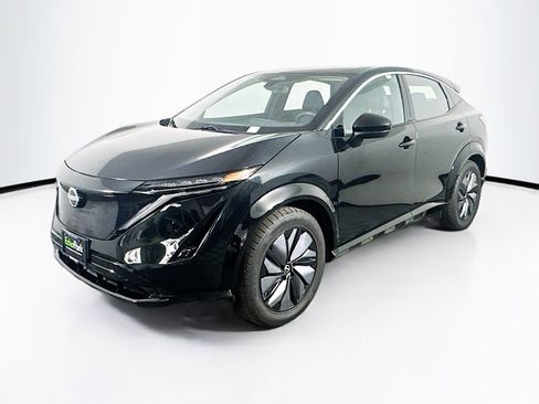 Used 2023 Nissan Ariya FWD image 3