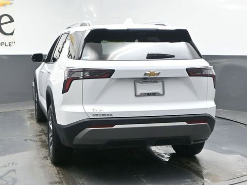 Used 2025 Chevrolet Equinox LT w/ Convenience Package II image 35