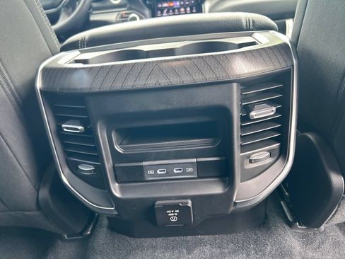 New 2026 RAM 1500 4x4 Crew Cab image 37