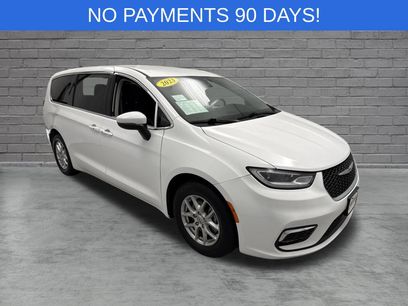 Used 2023 Chrysler Pacifica Touring-L