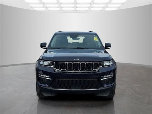 Certified 2023 Jeep Grand Cherokee Limited image 2