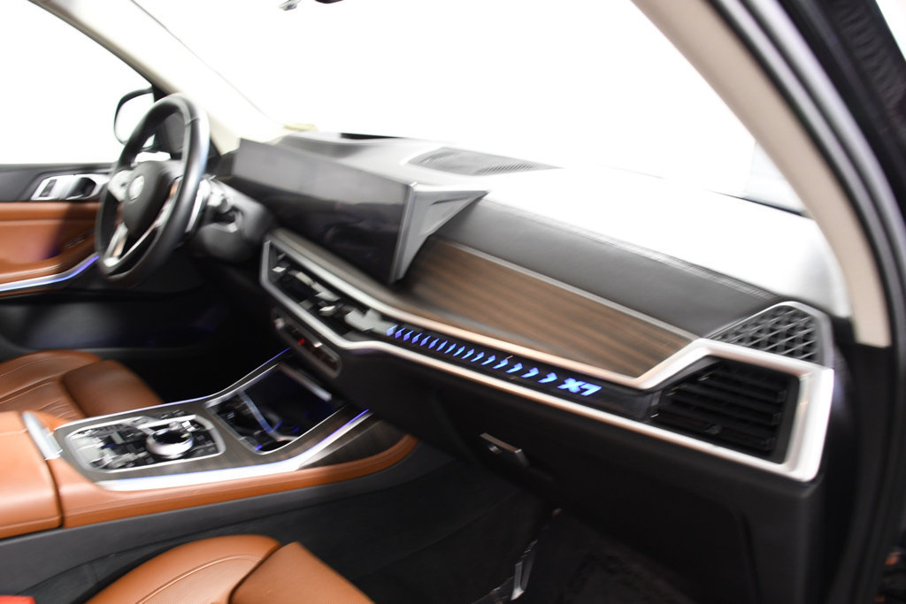 Used 2023 BMW X7 xDrive40i w/ Executive Package AWD/4WD image 19