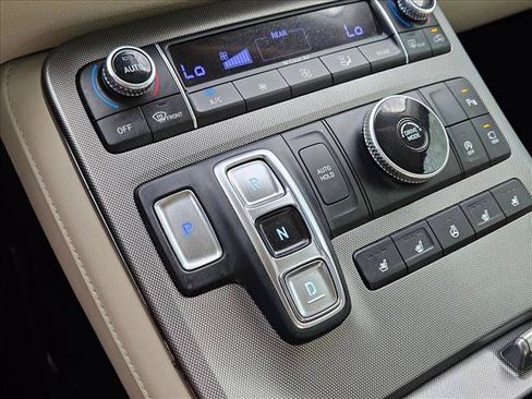 Used 2020 Hyundai Palisade Limited FWD image 12
