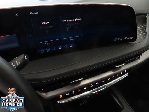 Used 2025 Cadillac XT4 Premium Luxury image 19