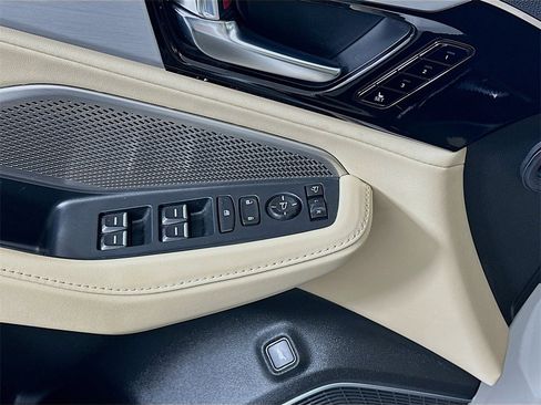 Used 2024 Acura MDX SH-AWD w/ Technology Package image 23