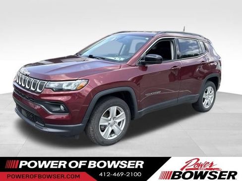 Used 2022 Jeep Compass Latitude w/ Convenience Group AWD/4WD image 1