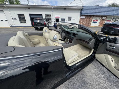 Used 2010 INFINITI G37 Sport w/ Premium Pkg image 52