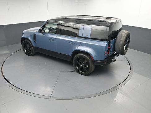 Certified 2023 Land Rover Defender 110 X-Dynamic SE image 35
