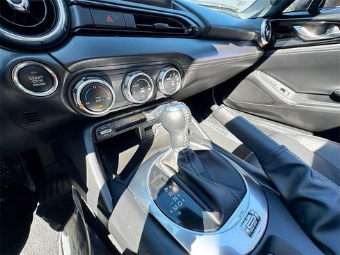 Used 2023 MAZDA MX-5 Miata Grand Touring image 16