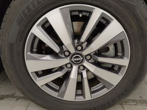 Used 2022 Nissan Pathfinder SL FWD image 31