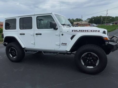 Used 2018 Jeep Wrangler Unlimited Rubicon AWD/4WD image 2