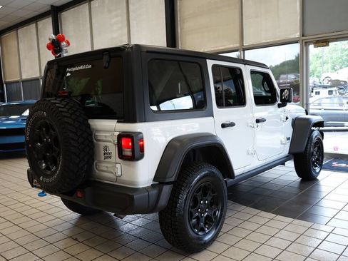 Used 2023 Jeep Wrangler Unlimited w/ Cold Weather Group AWD/4WD image 17
