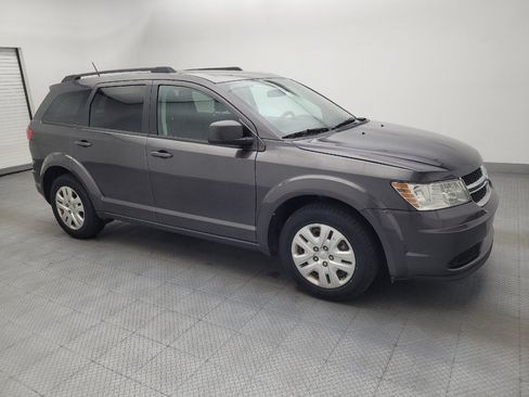 Used 2017 Dodge Journey SE FWD image 11