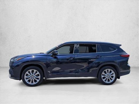 Used 2020 Toyota Highlander Limited AWD/4WD image 2
