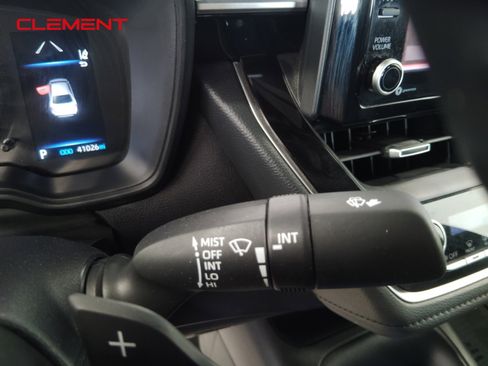 Used 2022 Toyota Corolla SE image 14