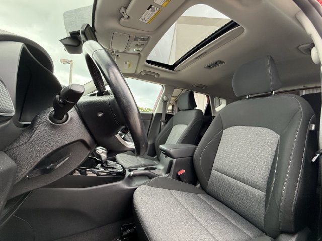 Used 2021 Kia Soul EX FWD image 3