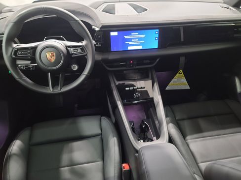 New 2026 Porsche Macan 4 Electric AWD/4WD image 12