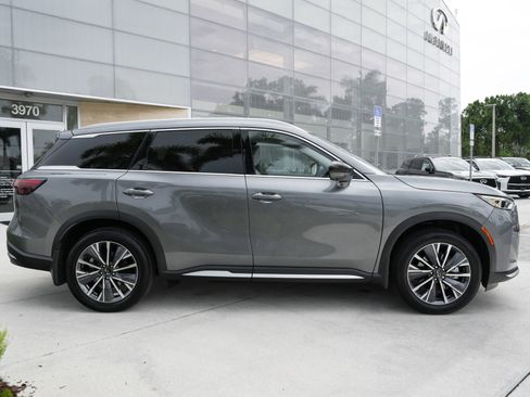 Certified 2026 INFINITI QX60 Luxe w/ Family Package FWD image 25