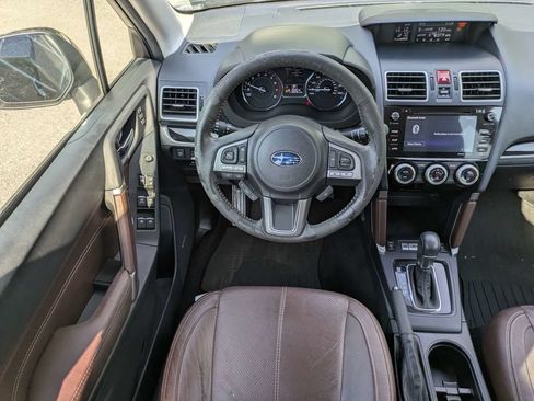 Used 2017 Subaru Forester 2.5i Touring AWD/4WD image 18