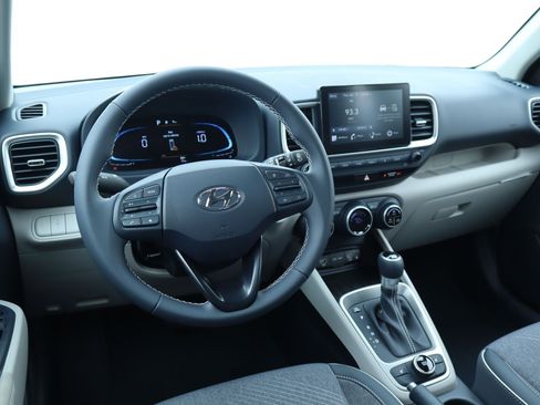 New 2026 Hyundai Venue SEL FWD image 10