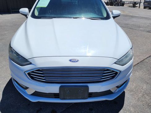Used 2017 Ford Fusion S w/ Equipment Group 101A FWD image 3