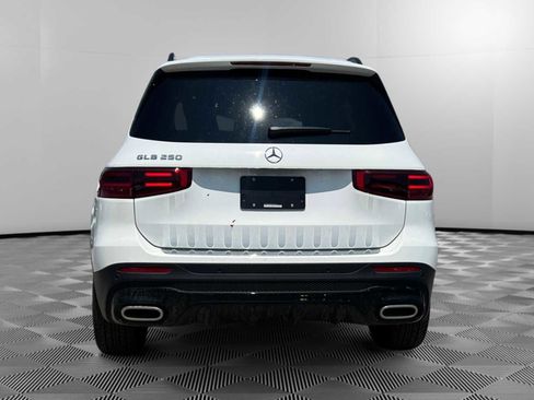 Certified 2025 Mercedes-Benz GLB 250 image 4