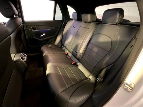 Used 2020 Mercedes-Benz GLC 300 4MATIC image 24