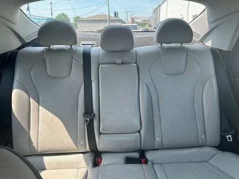 Used 2023 Hyundai Elantra Limited FWD image 29