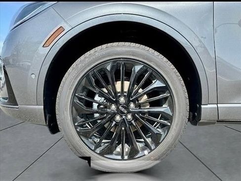 New 2024 Lincoln Corsair AWD w/ Equipment Group 102A image 8