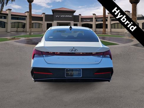 Certified 2024 Hyundai Elantra Blue image 7