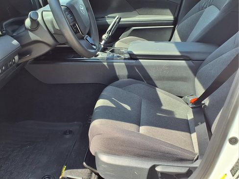 Used 2025 Toyota Camry LE FWD image 12
