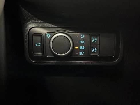Used 2026 Ford Explorer Active AWD/4WD image 33