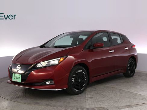 Used 2024 Nissan Leaf SV Plus FWD image 2