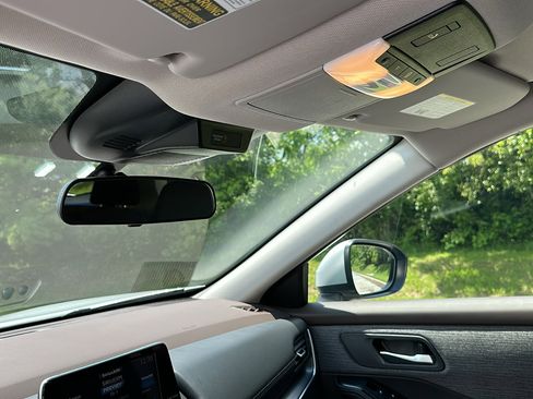 Certified 2023 Nissan Rogue SV image 21