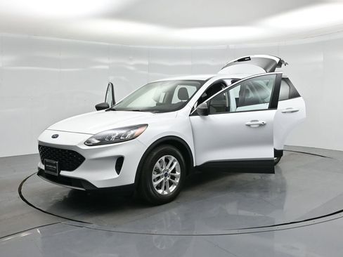 Certified 2022 Ford Escape SE w/ Convenience Package image 32