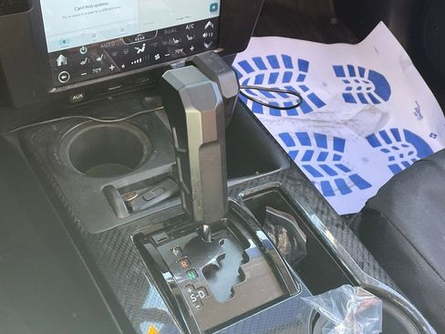 Used 2019 Toyota 4Runner TRD Off-Road Premium image 8