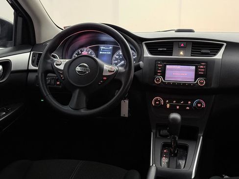 Used 2018 Nissan Sentra S image 28