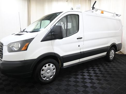 Used 2015 Ford Transit 150 130 Low Roof RWD image 5