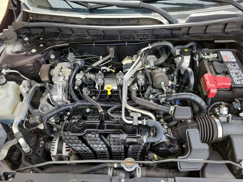 Used 2024 Nissan Altima 2.5 SV image 5