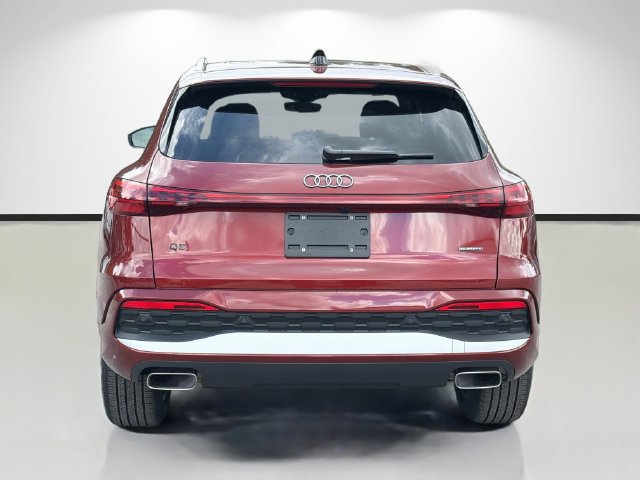 Used 2025 Audi Q5 Premium AWD/4WD image 2