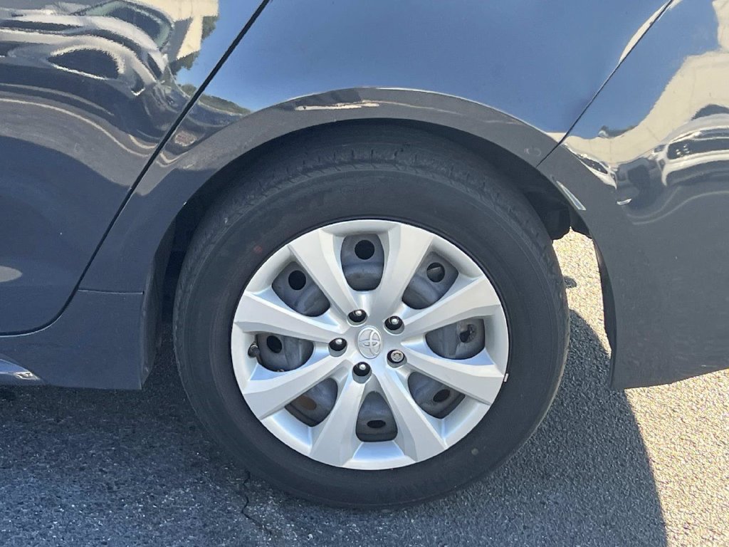 Used 2023 Toyota Corolla LE FWD image 13