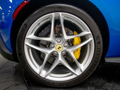 Used 2026 Ferrari Roma Spider RWD image 51