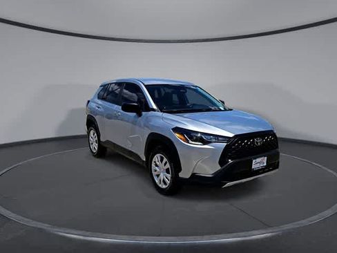 Certified 2023 Toyota Corolla Cross L AWD/4WD image 2