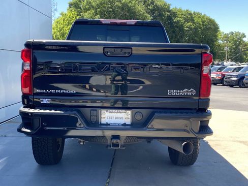 Used 2023 Chevrolet Silverado 3500 High Country AWD/4WD image 5