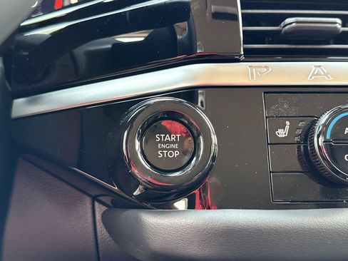 New 2026 Nissan Pathfinder SL FWD image 5