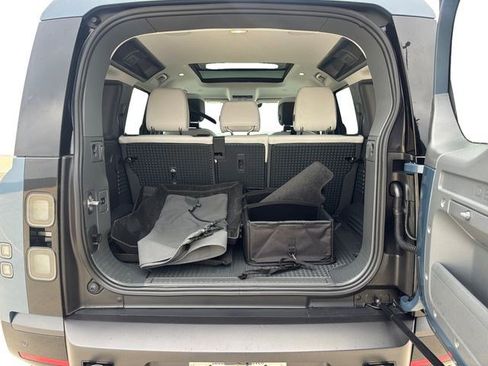 New 2026 Land Rover Defender 110 X-Dynamic SE AWD/4WD image 21